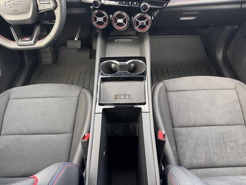 Used 2025 Chevrolet Blazer EV RS image 10