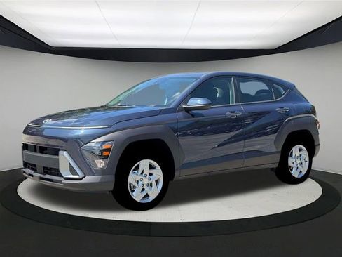 New 2026 Hyundai Kona SE image 2