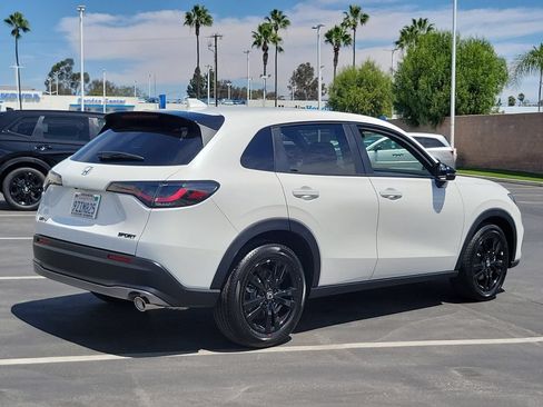 Certified 2027 Honda HR-V Sport image 5
