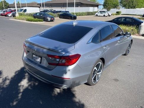 Used 2020 Honda Accord Sport image 4