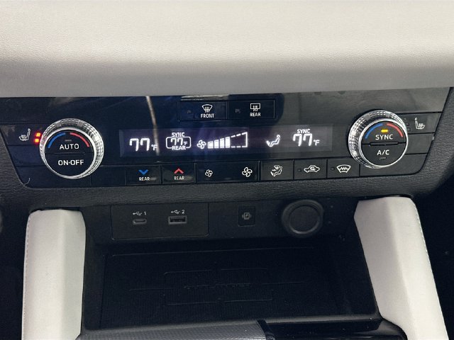 Used 2023 Mitsubishi Outlander SEL AWD/4WD image 14
