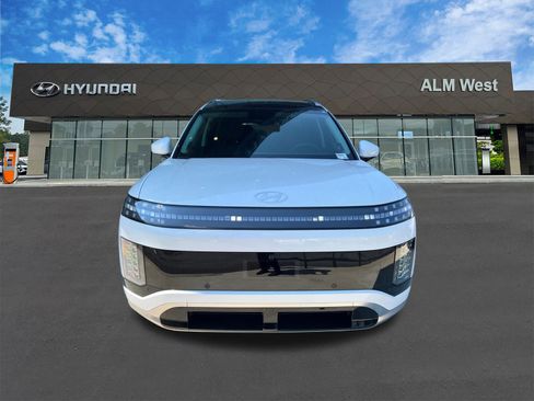 New 2026 Hyundai Ioniq 9 Calligraphy image 2