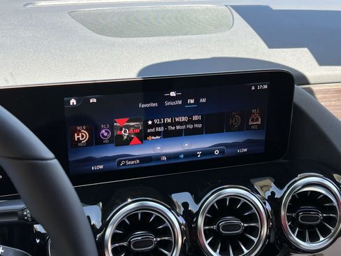 Used 2026 Mercedes-Benz GLA 250 GLA 250 image 16