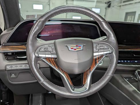 Certified 2021 Cadillac Escalade Premium Luxury image 38