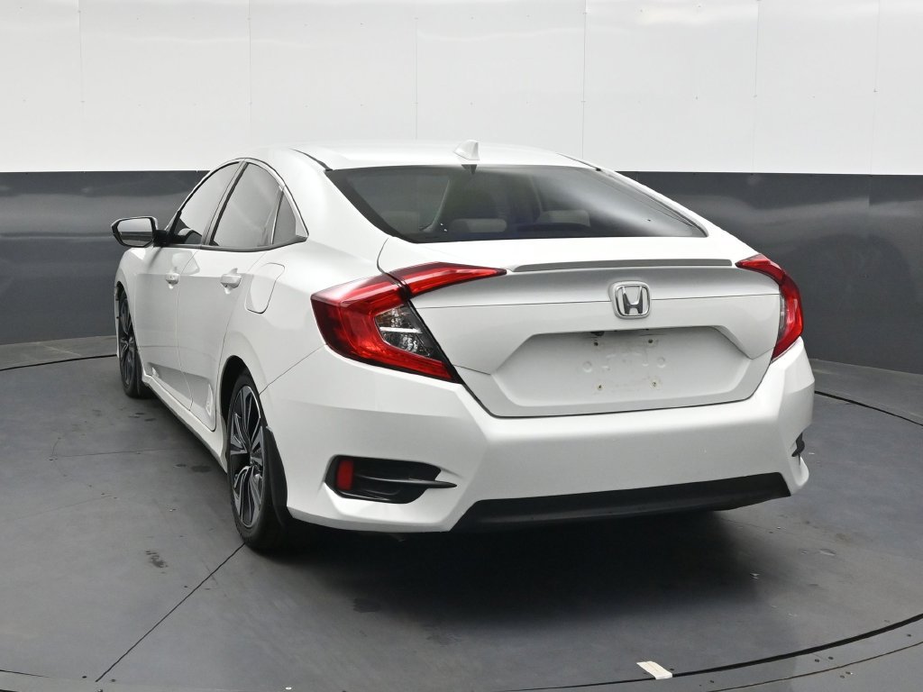 Certified 2018 Honda Civic EX-T image 5