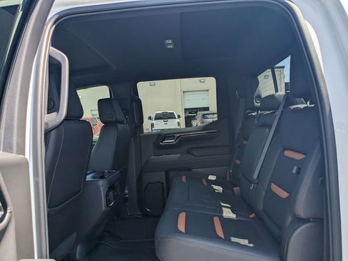 Used 2023 GMC Sierra 1500 AT4 w/ AT4 Premium Package image 14