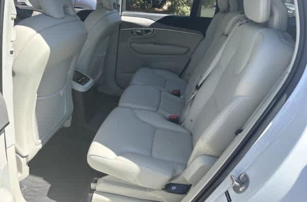 Used 2025 Volvo XC90 T8 Plus w/ Protection Package Premier AWD/4WD image 5