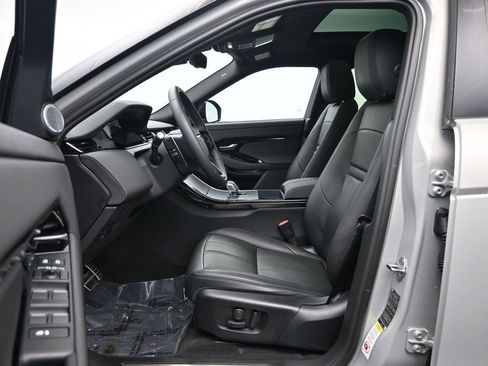 Used 2024 Land Rover Range Rover Evoque Dynamic SE image 28