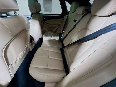 Used 2020 Porsche Macan S image 24