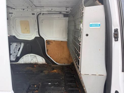 Used 2016 Ford Transit Connect XL FWD image 26