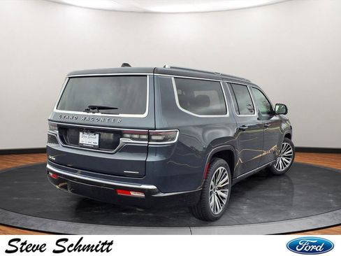 Used 2024 Jeep Grand Wagoneer L Series III image 33