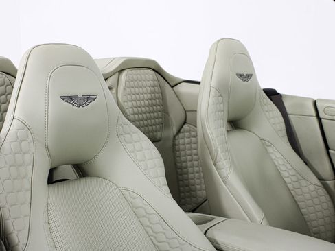 Used 2014 Aston Martin Vanquish Volante RWD image 31