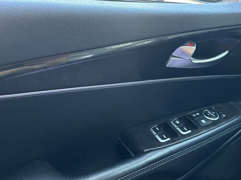 Used 2016 Kia Sorento AWD w/ LX Convenience Package image 11
