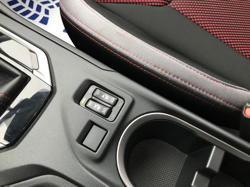 Used 2022 Subaru Impreza 2.0i Sport image 25