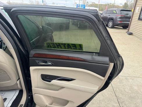 Used 2013 Cadillac SRX Luxury w/ Driver Awareness Package image 17