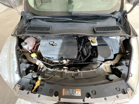 Used 2017 Ford Escape SE AWD/4WD image 24