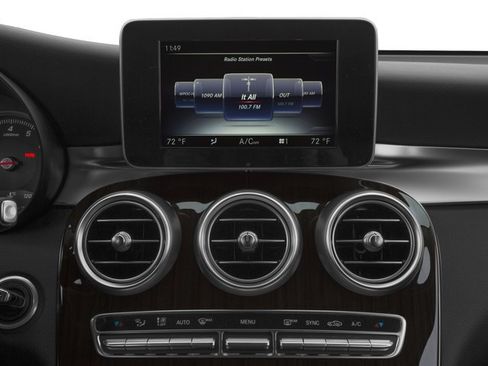Used 2017 Mercedes-Benz GLC 300 4MATIC image 13