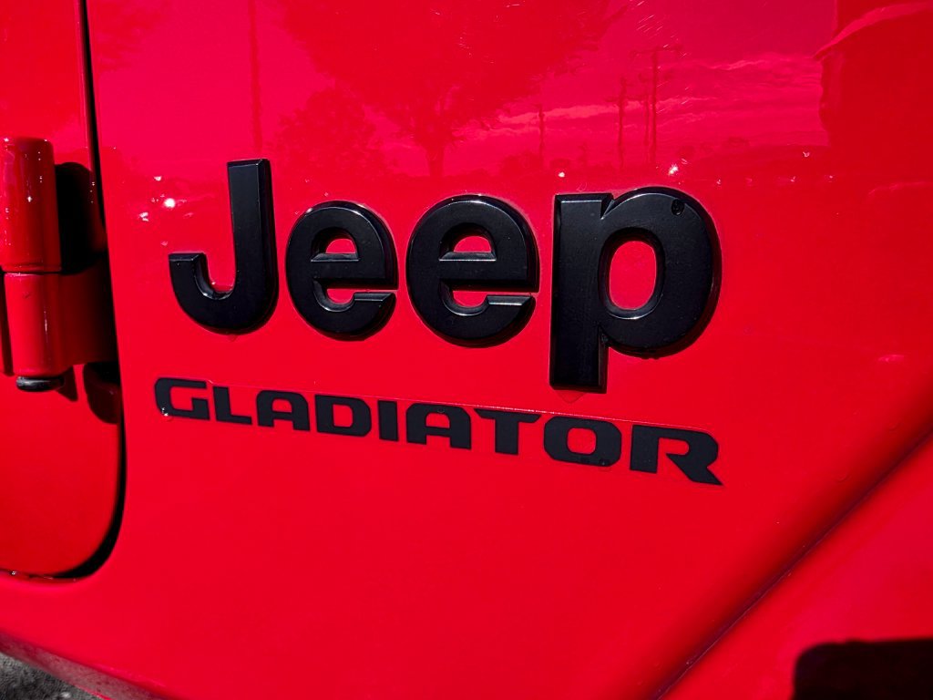 Used 2021 Jeep Gladiator Sport AWD/4WD image 36