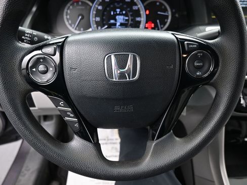 Used 2017 Honda Accord LX image 21