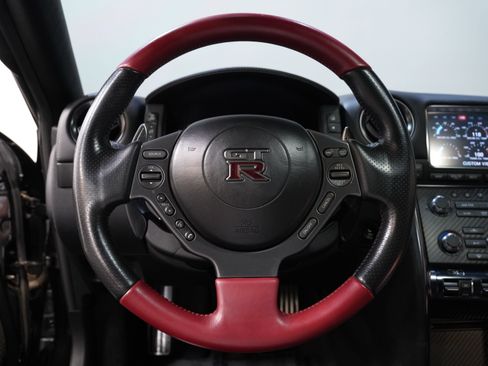 Used 2015 Nissan GT-R Black Edition AWD/4WD image 33