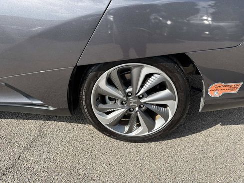 Used 2019 Honda Clarity Touring image 8