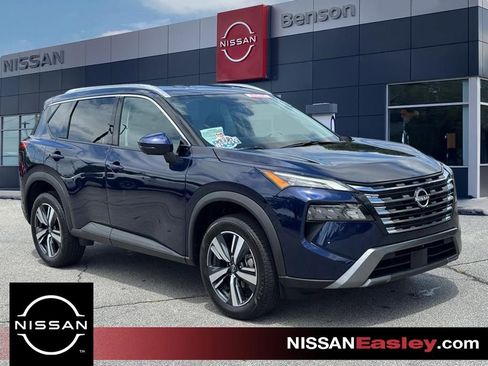 Certified 2026 Nissan Rogue SL FWD image 1