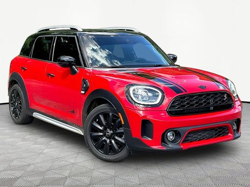 Used 2023 MINI Cooper Countryman S w/ Signature Upholstery Package AWD/4WD image 3