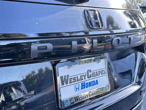 Used 2024 Honda Pilot TrailSport image 10