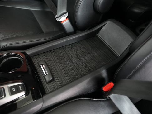 Used 2018 Honda Pilot Elite image 28