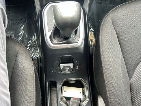 Used 2021 Jeep Renegade Sport AWD/4WD image 19