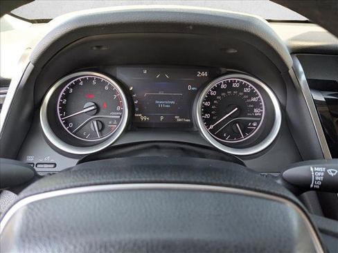 Used 2022 Toyota Camry LE AWD/4WD image 11