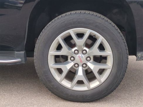 Used 2017 GMC Yukon SLT w/ Open Road Package image 15