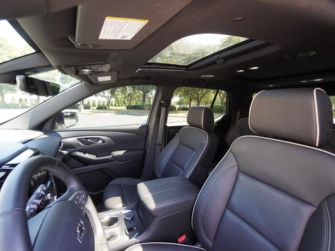 Used 2023 Chevrolet Traverse Premier w/ Redline Edition FWD image 20