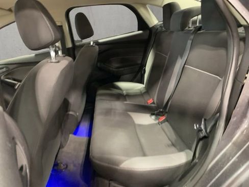 Used 2012 Ford Focus SE FWD image 18