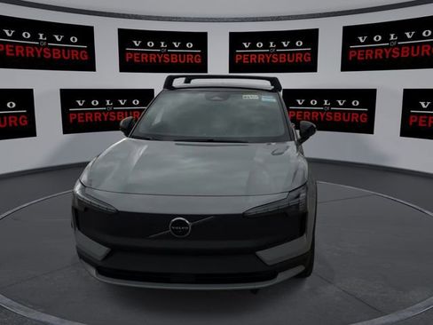 New 2026 Volvo EX30 Cross Country Ultra w/ Protection Package Premier AWD/4WD image 3