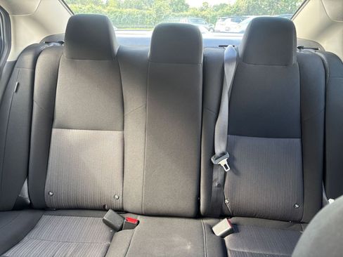 Used 2025 Nissan Sentra SV FWD image 36