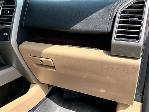 Used 2016 Ford F150 Lariat w/ Equipment Group 502A Luxury image 19