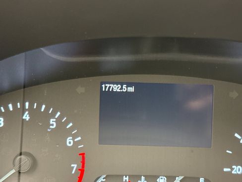 Used 2022 Ford Escape SE w/ Convenience Package image 9