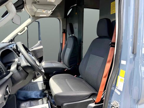 Used 2020 Ford Transit 250 148 High Roof Extended RWD image 18