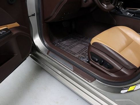 Used 2020 Lexus ES 350 w/ Premium Package image 24