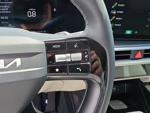 New 2026 Kia Sorento S FWD image 30