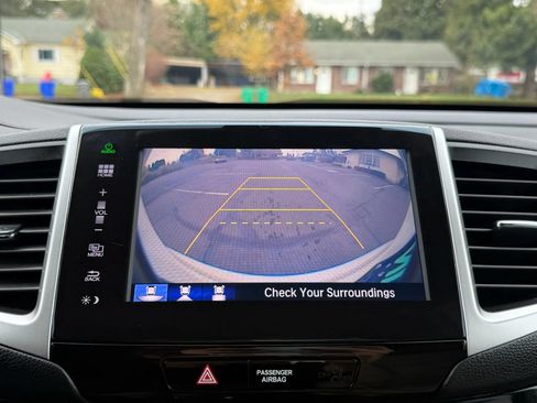 Used 2016 Honda Pilot Touring image 29