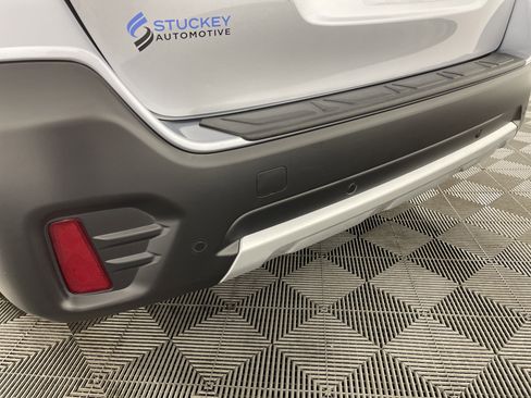 Used 2022 Subaru Outback Limited image 7