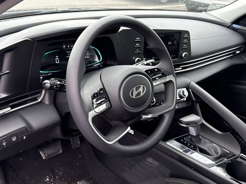 New 2026 Hyundai Elantra Blue image 16