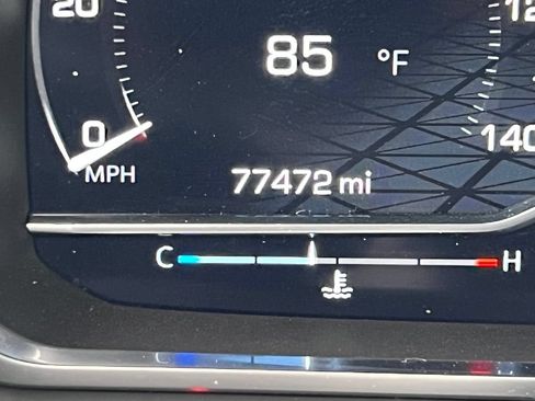 Used 2023 GMC Yukon AT4 w/ AT4 Premium Package AWD/4WD image 4