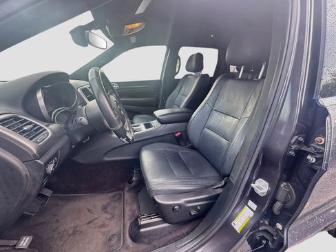 Used 2018 Jeep Grand Cherokee Laredo RWD image 23