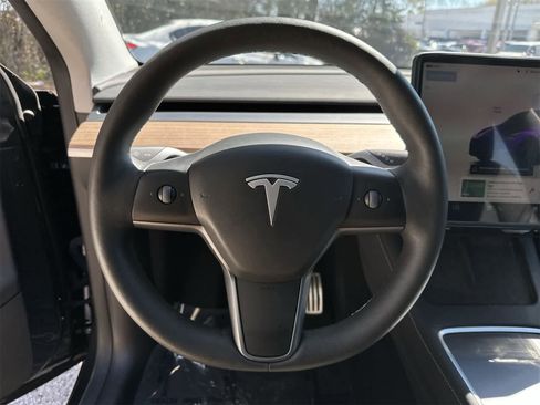 Used 2024 Tesla Model Y Performance image 16