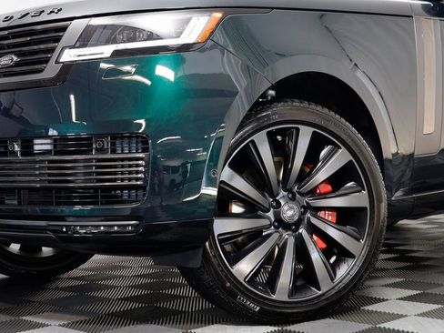 New 2025 Land Rover Range Rover SV AWD/4WD image 4
