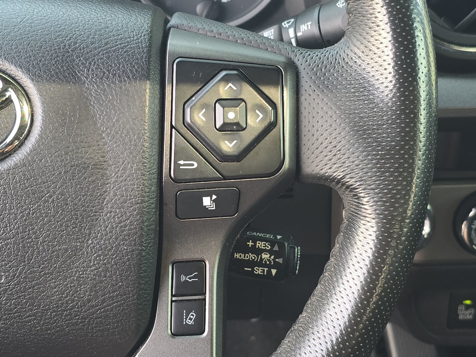 Used 2021 Toyota Tacoma TRD Pro AWD/4WD image 23