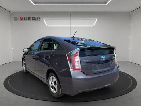 Used 2014 Toyota Prius Three FWD image 3